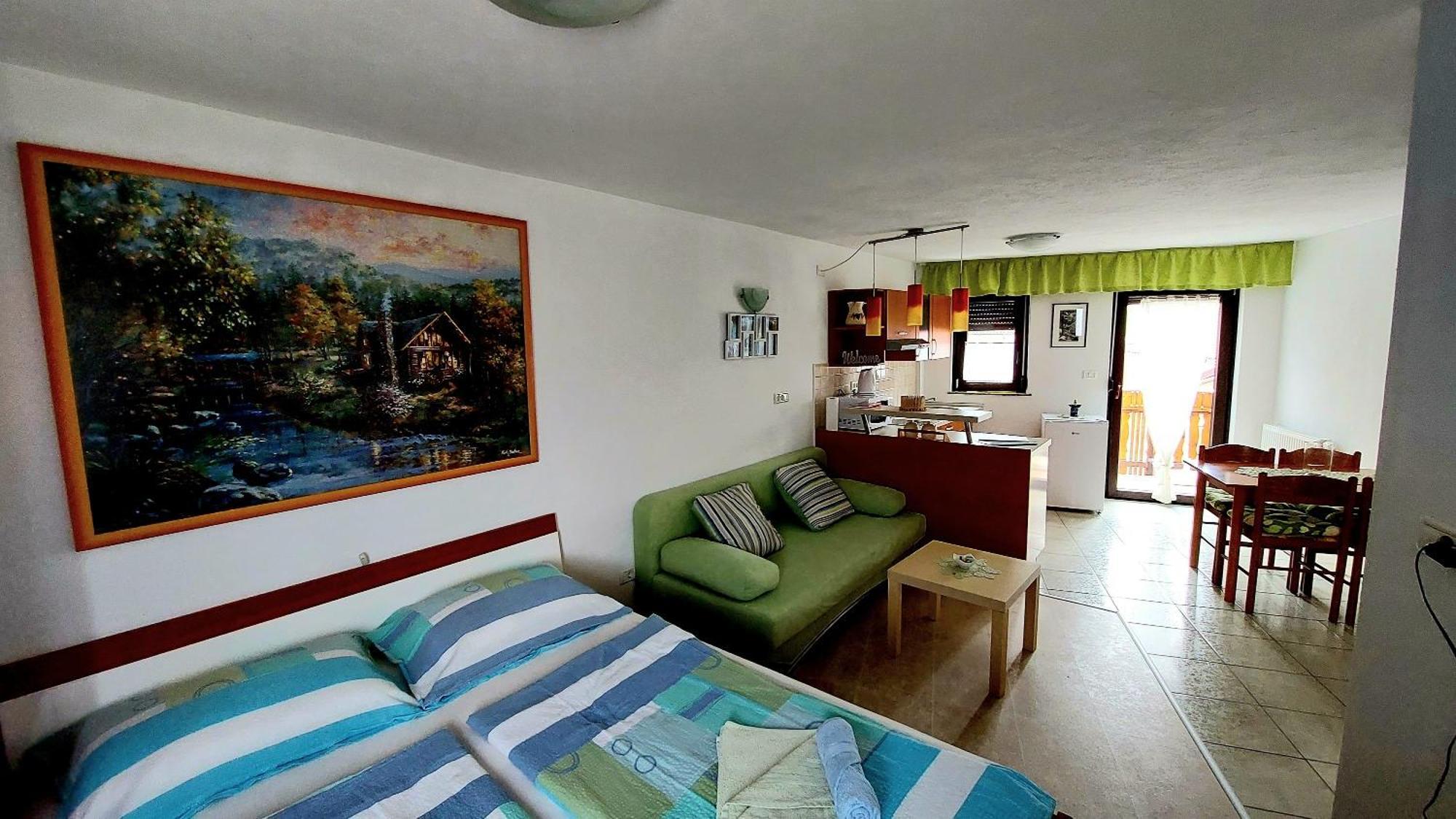 Apartments Krn Drezniske Ravne 外观 照片